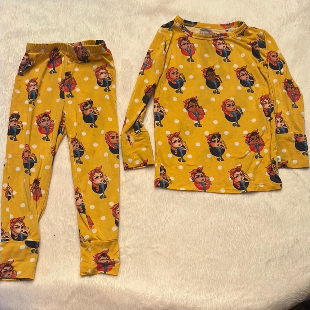 Posh Peanut 2T Rosie the Riveter Ling Sleeve Pajama set